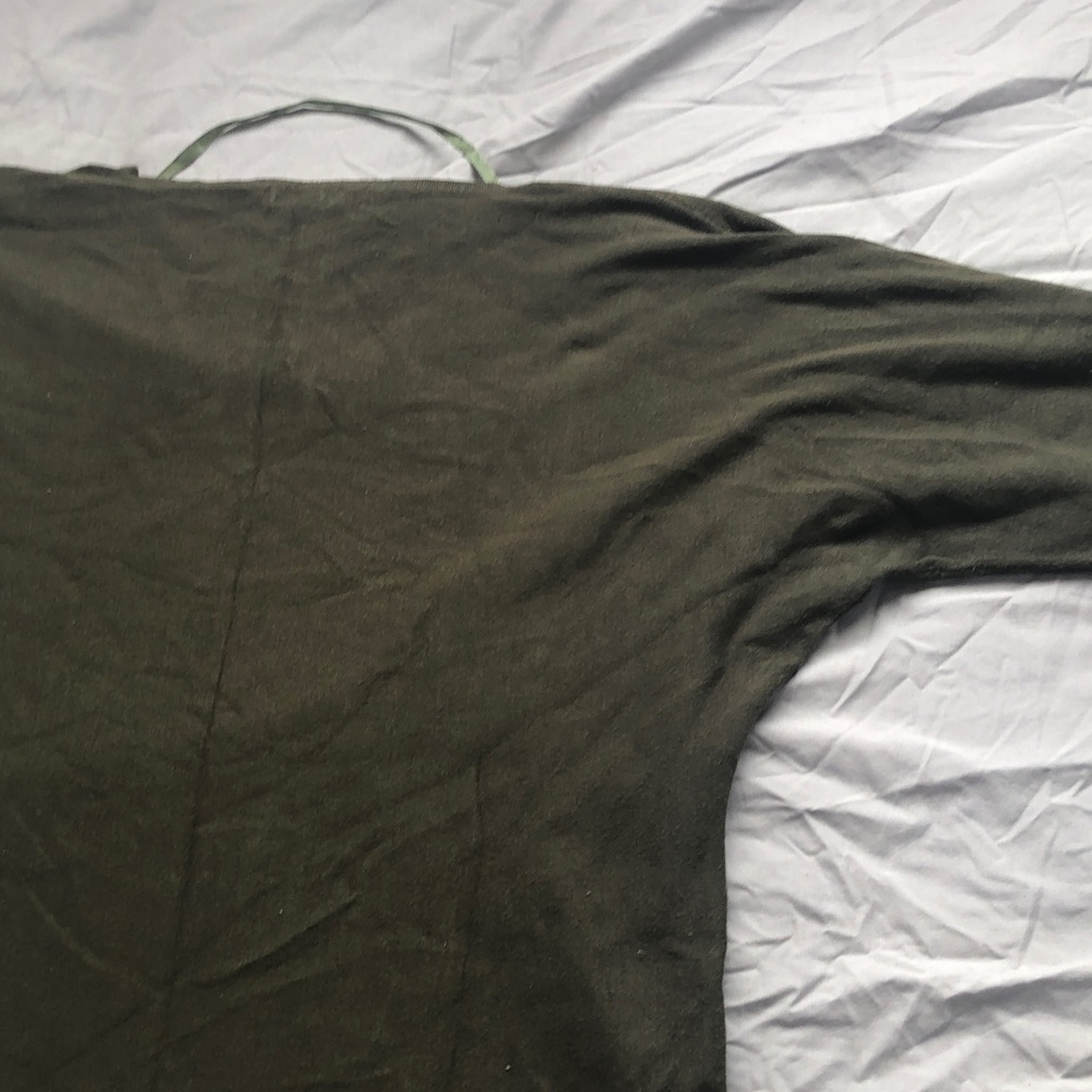 Cable & Gauge Olive Green Knit Top with Logo Tag Size XL - Picture 11 of 13